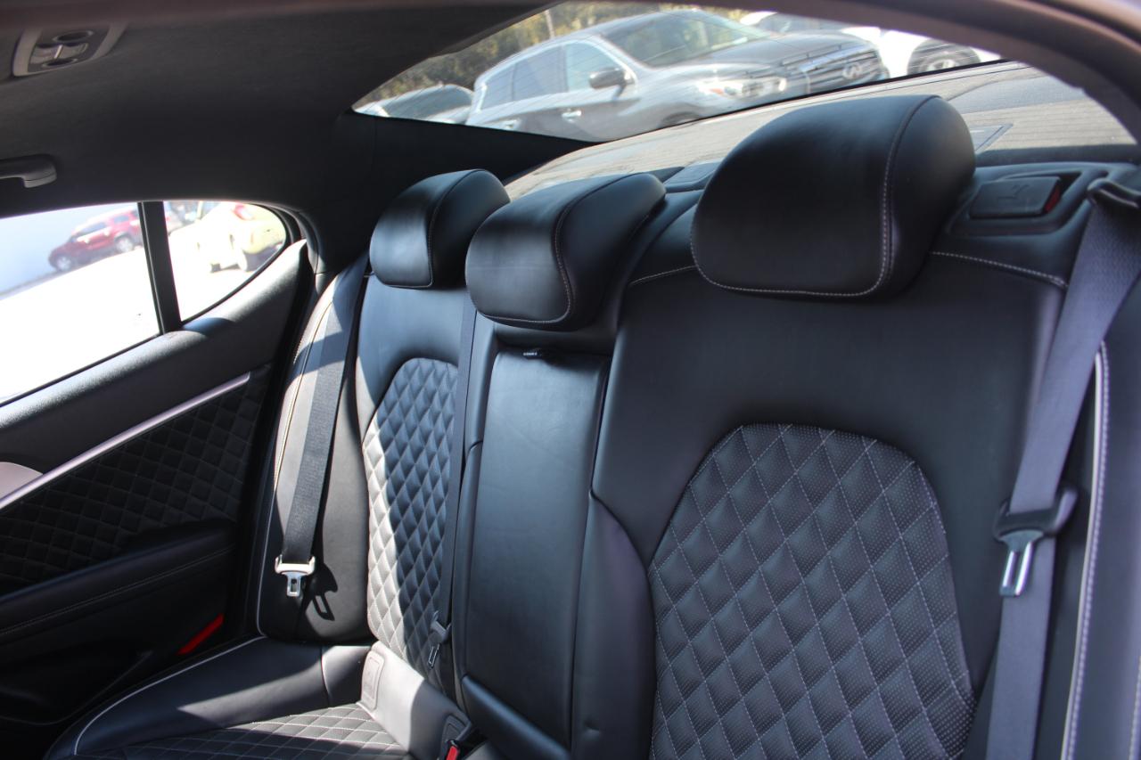 Genesis G70 2.0T Advanced RWD 2019