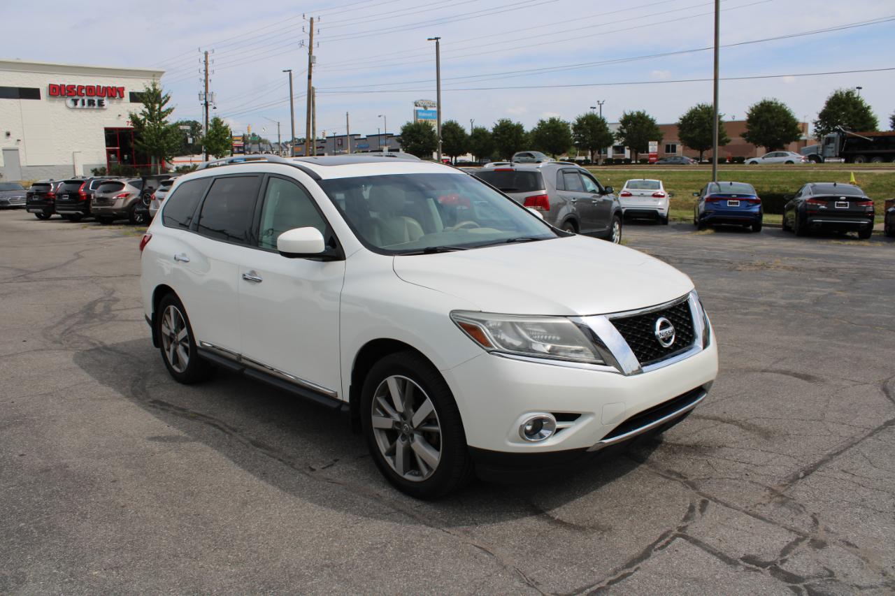 Nissan Pathfinder 4WD 4dr Platinum 2015
