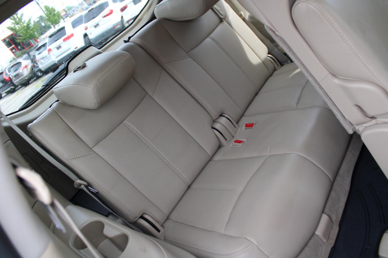 Nissan Pathfinder 4WD 4dr Platinum 2015