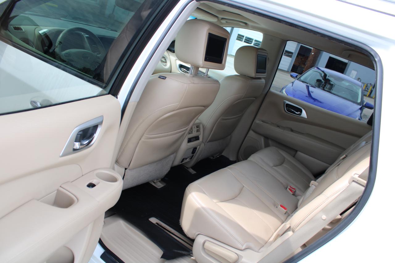 Nissan Pathfinder 4WD 4dr Platinum 2015