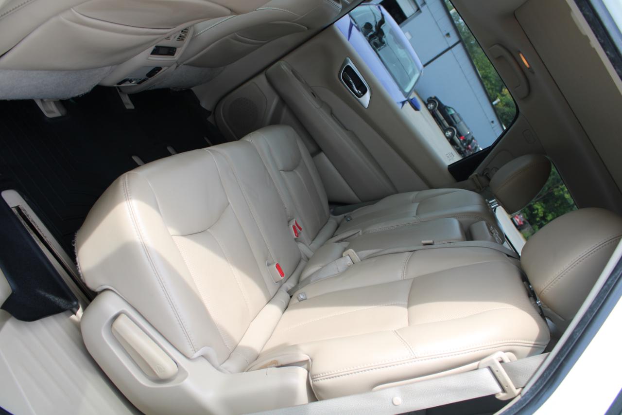 Nissan Pathfinder 4WD 4dr Platinum 2015