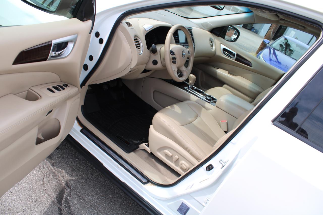 Nissan Pathfinder 4WD 4dr Platinum 2015