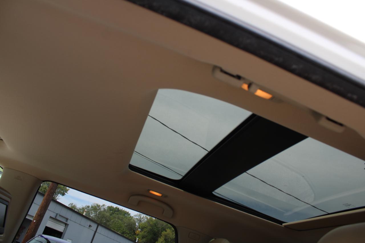 Nissan Pathfinder 4WD 4dr Platinum 2015