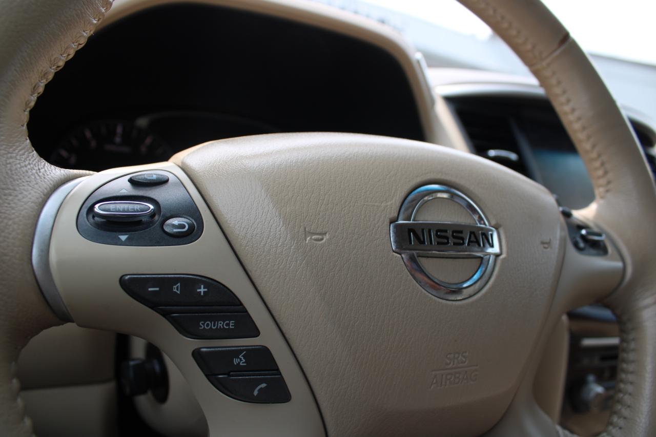 Nissan Pathfinder 4WD 4dr Platinum 2015
