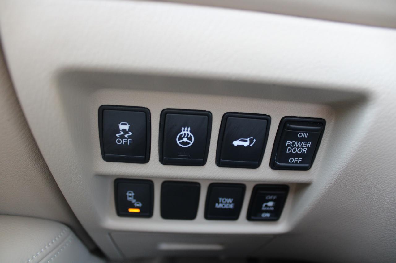 Nissan Pathfinder 4WD 4dr Platinum 2015