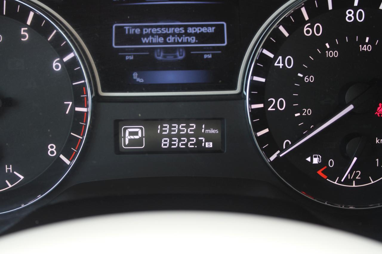 Nissan Pathfinder 4WD 4dr Platinum 2015