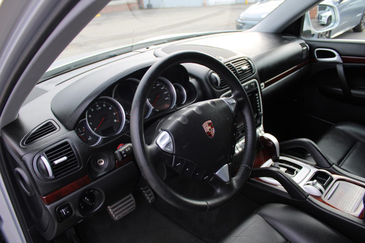 Porsche Cayenne 4dr S Tiptronic 2006