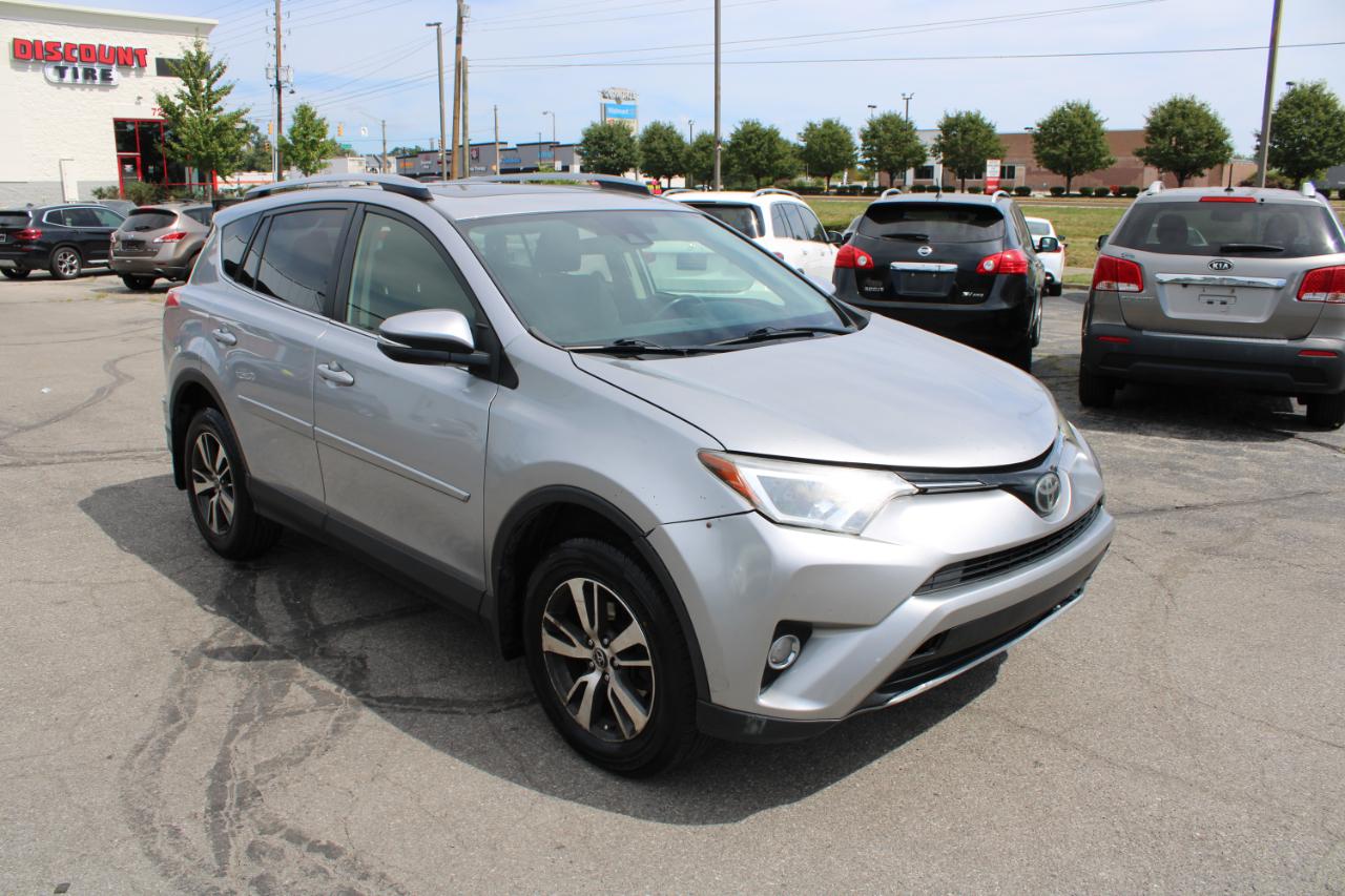 Toyota RAV4 XLE AWD (Natl) 2018