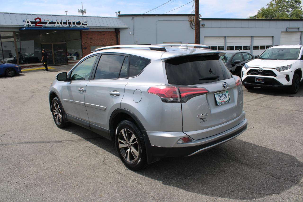 Toyota RAV4 XLE AWD (Natl) 2018