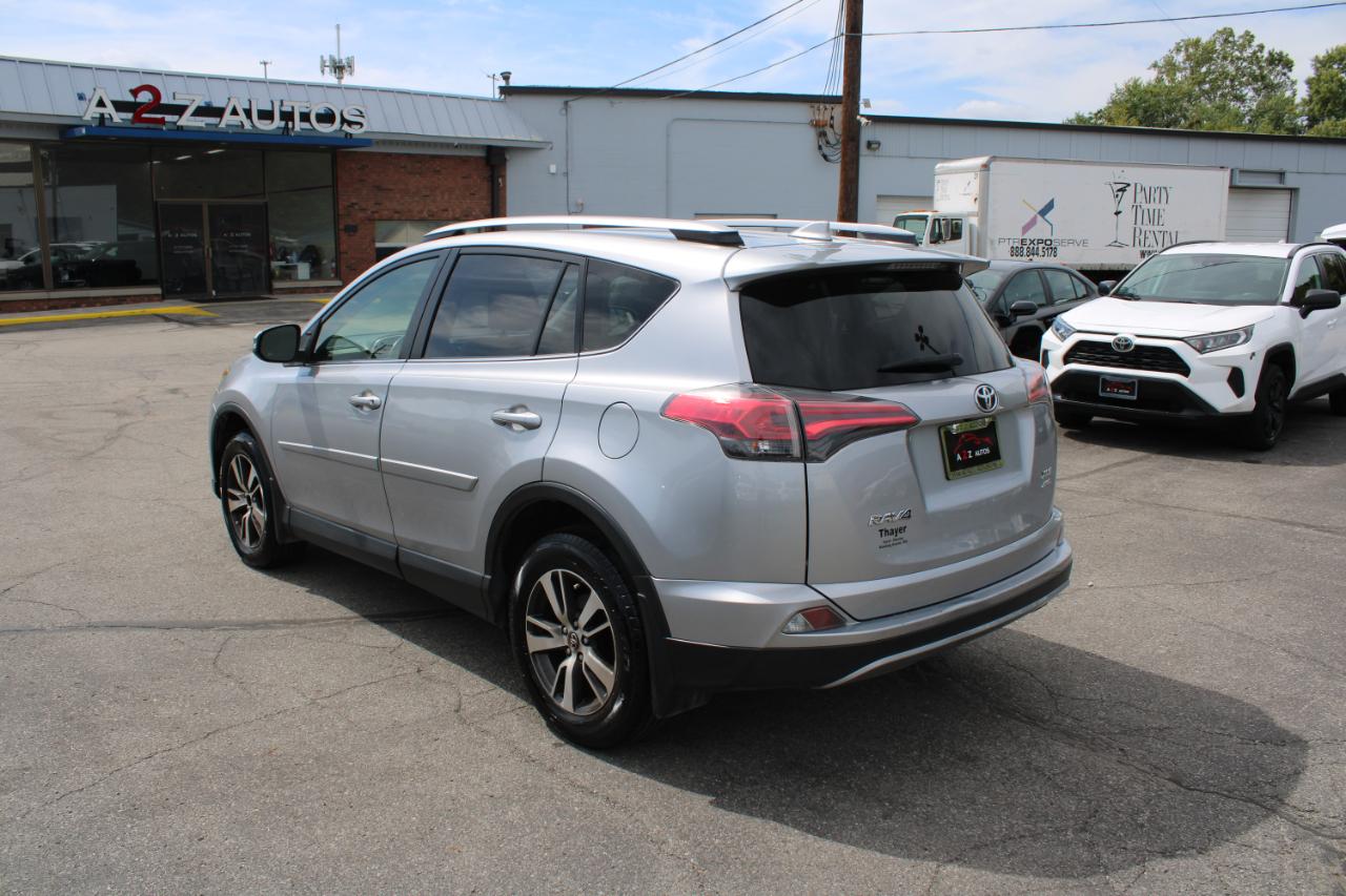 Toyota RAV4 XLE AWD (Natl) 2018