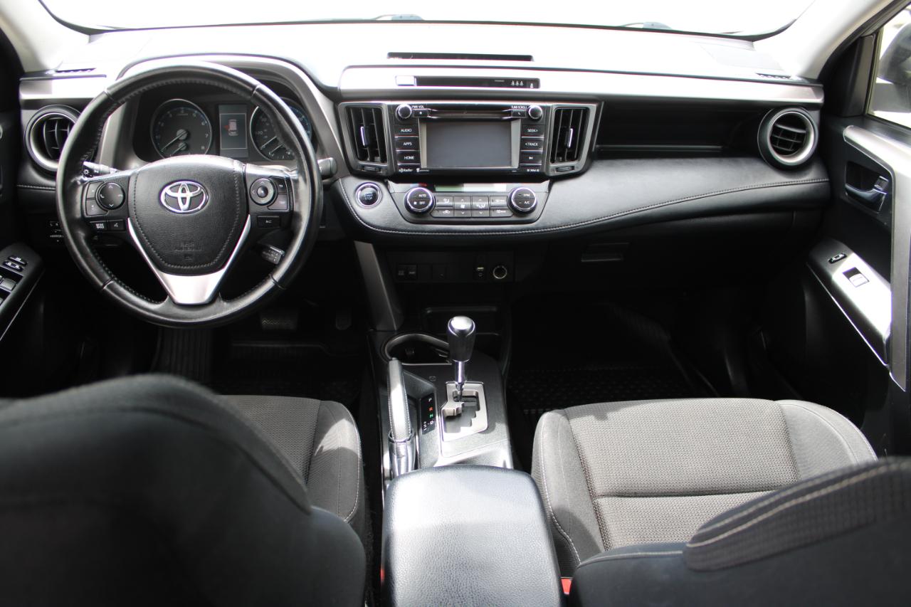 Toyota RAV4 XLE AWD (Natl) 2018