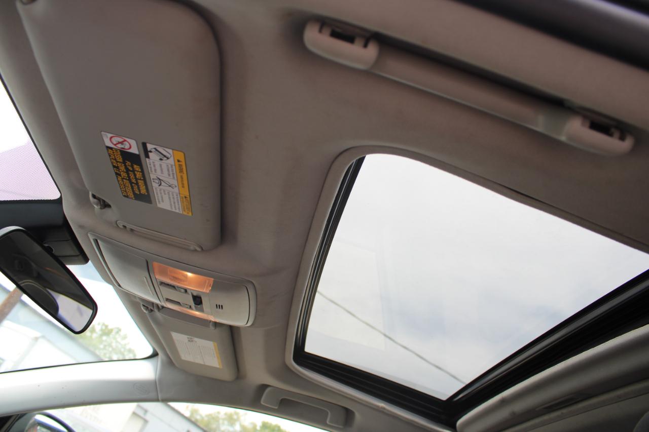 Toyota RAV4 XLE AWD (Natl) 2018