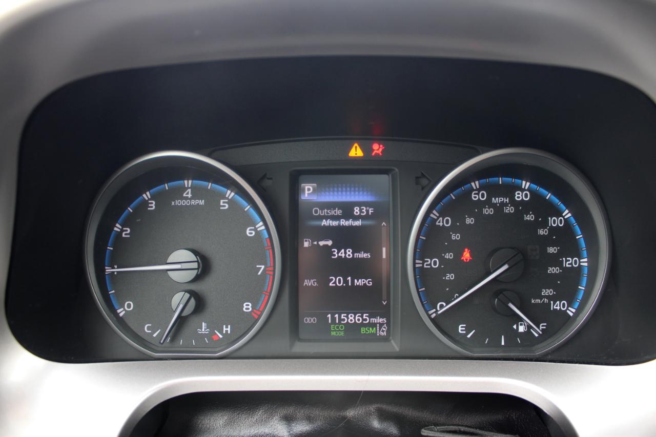 Toyota RAV4 XLE AWD (Natl) 2018
