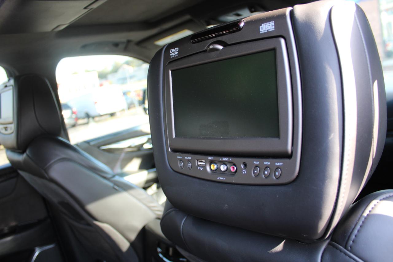 Cadillac Escalade ESV 4WD 4dr Platinum 2016