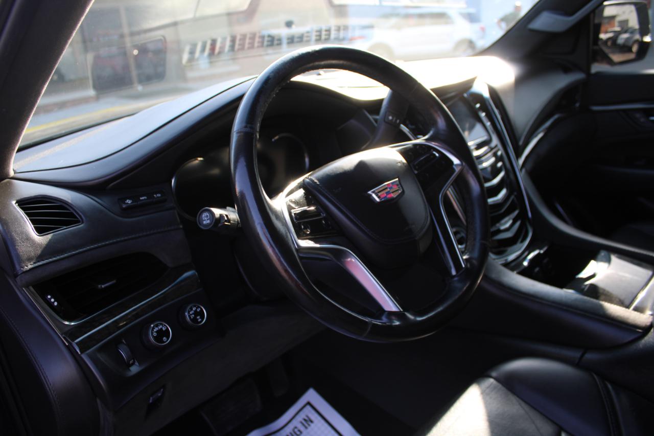 Cadillac Escalade ESV 4WD 4dr Platinum 2016