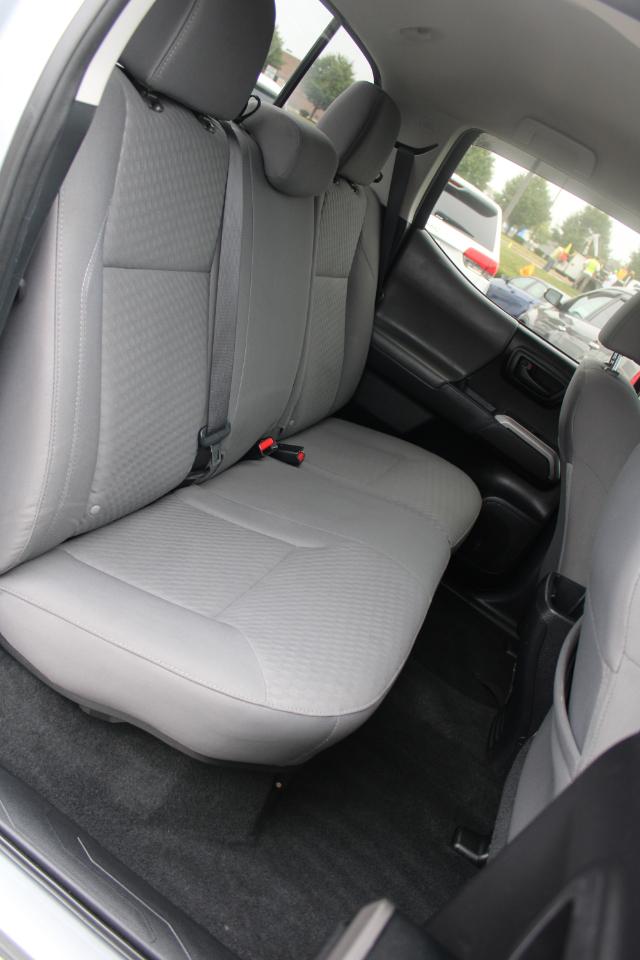Toyota Tacoma 2WD TRD Off Road Double Cab 5' Bed V6 AT (Natl) 2021