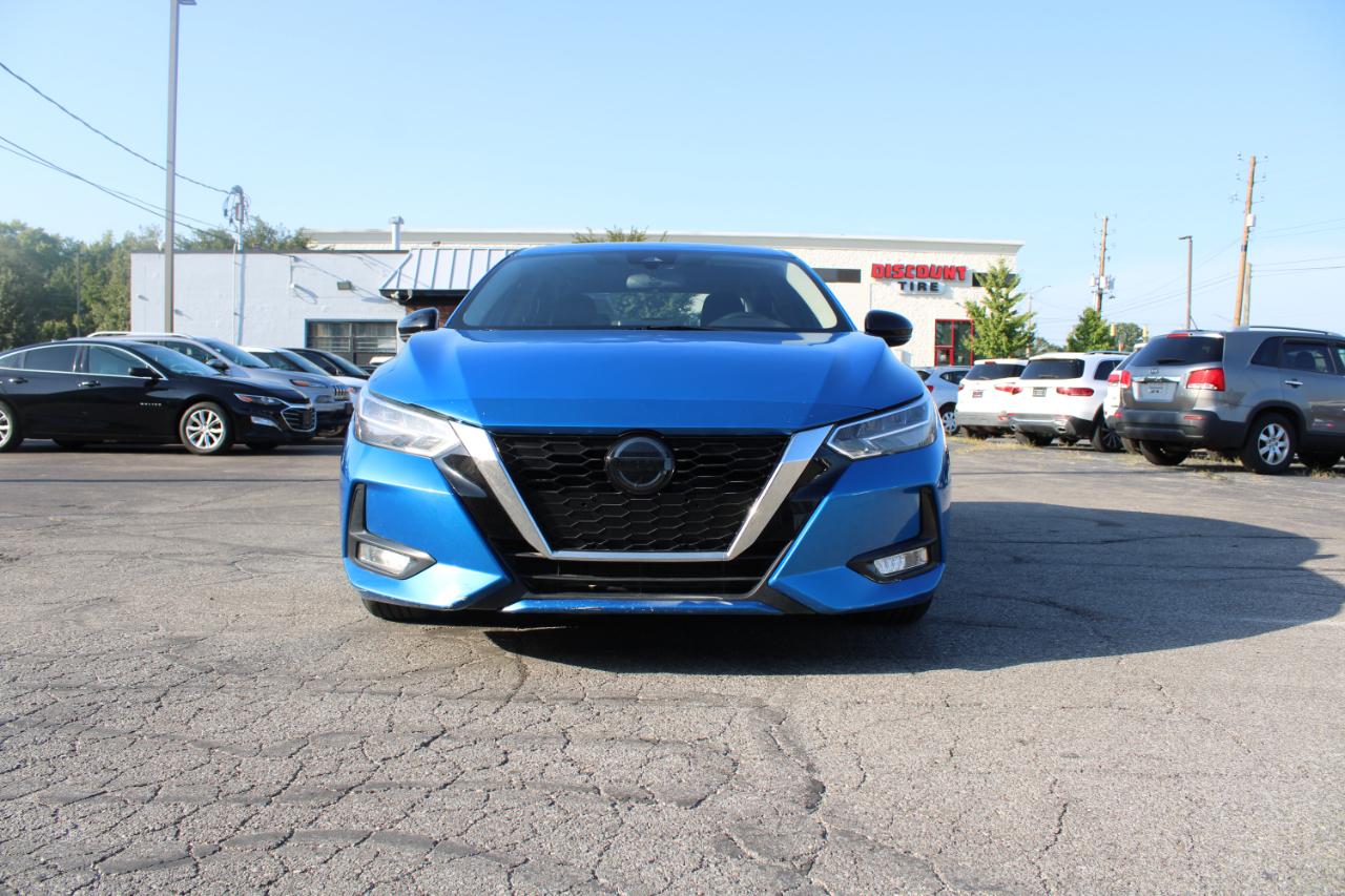 Nissan Sentra SR CVT 2020