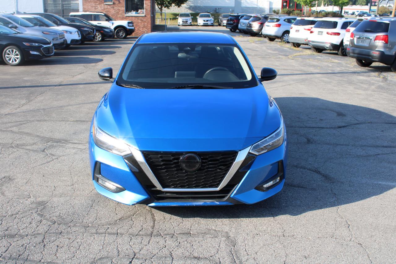 Nissan Sentra SR CVT 2020