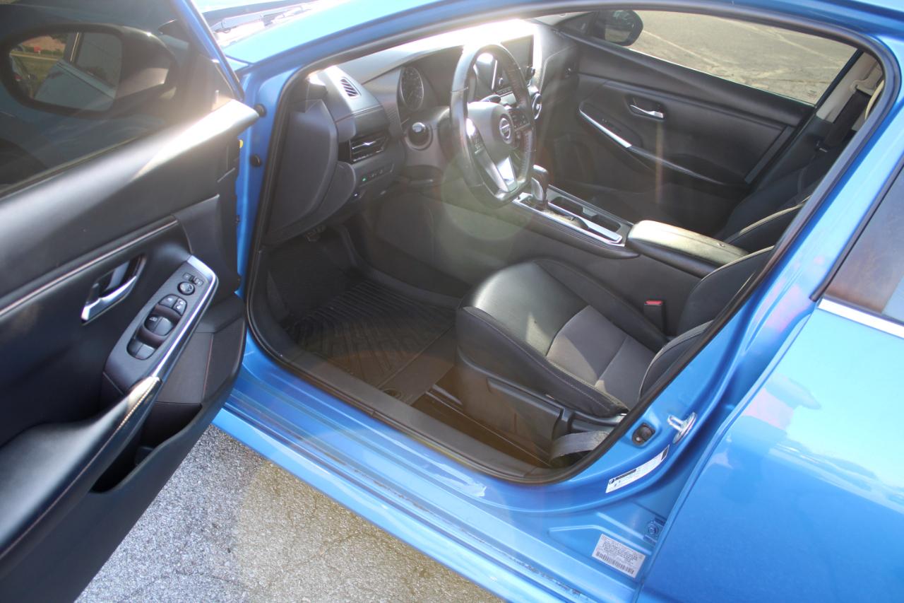 Nissan Sentra SR CVT 2020
