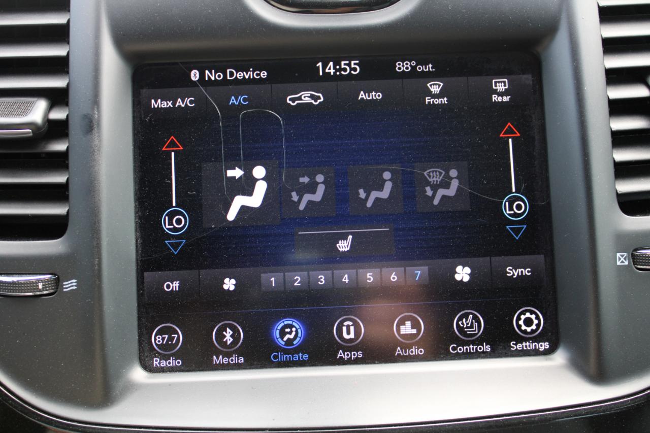 Chrysler 300 300S AWD 2018