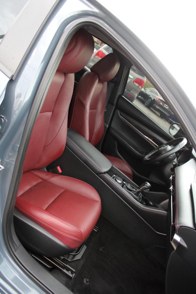 Mazda Mazda3 Sedan 2.5 S Carbon Edition AWD 2023
