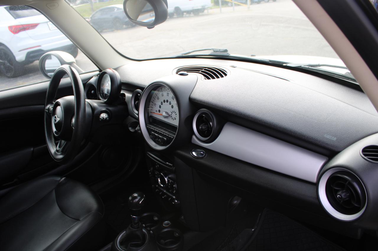 MINI Cooper Hardtop 2dr Cpe 2013
