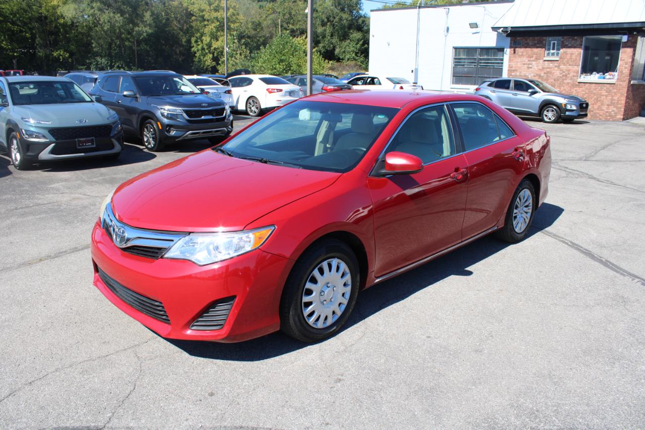 Toyota Camry 2014.5 4dr Sdn I4 Auto LE (Natl) 2014