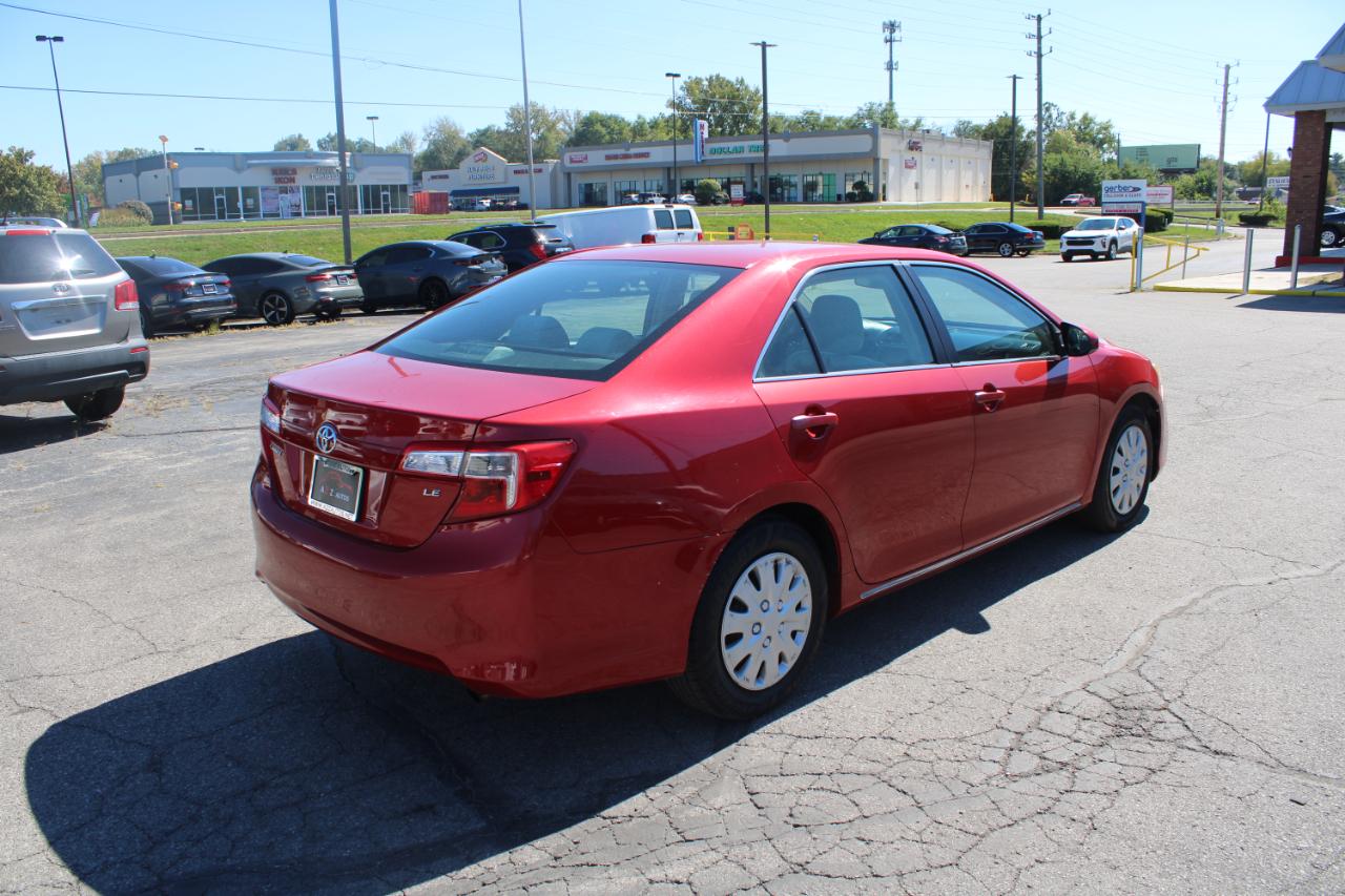 Toyota Camry 2014.5 4dr Sdn I4 Auto LE (Natl) 2014