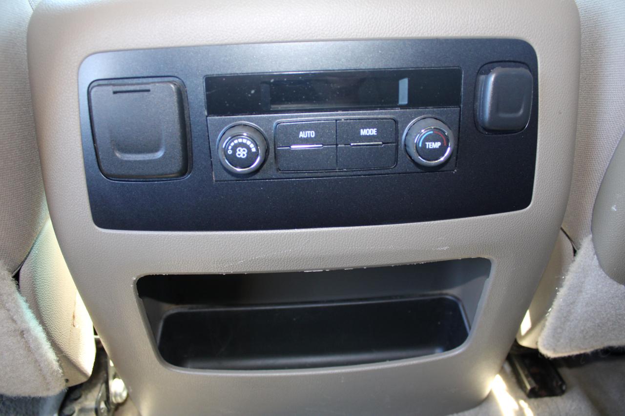 GMC Yukon 4WD 4dr SLE 2015