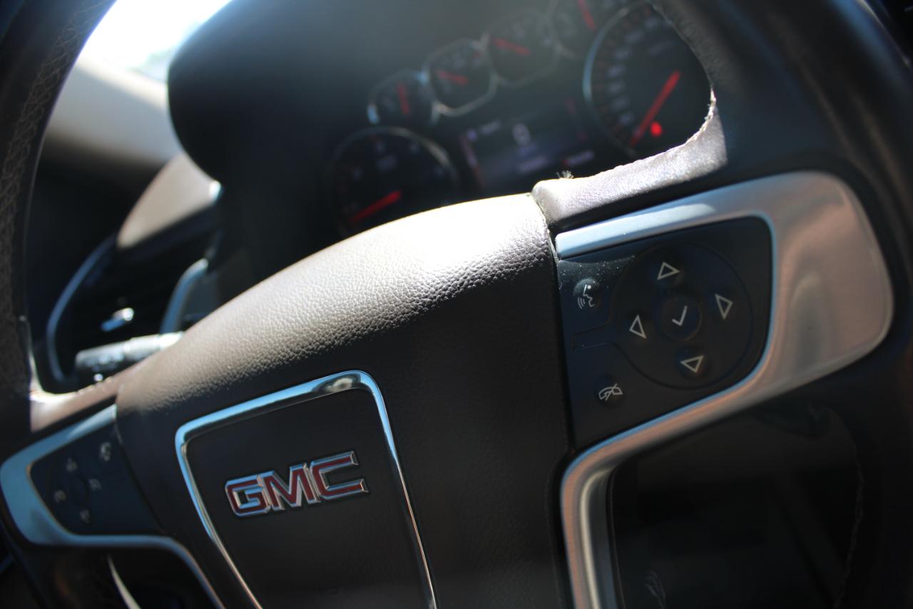 GMC Yukon 4WD 4dr SLE 2015