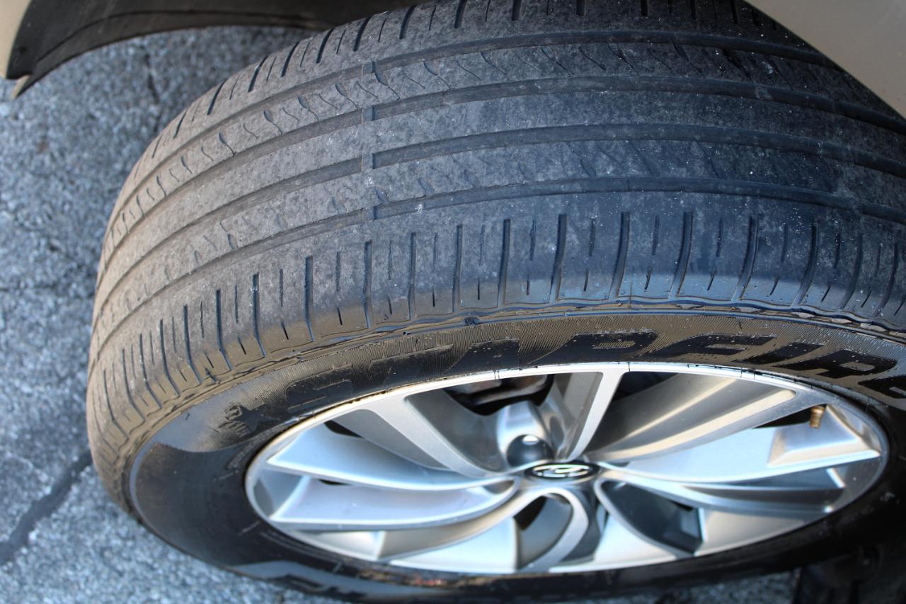 Hyundai Santa Fe Limited 2.4L Auto FWD 2019