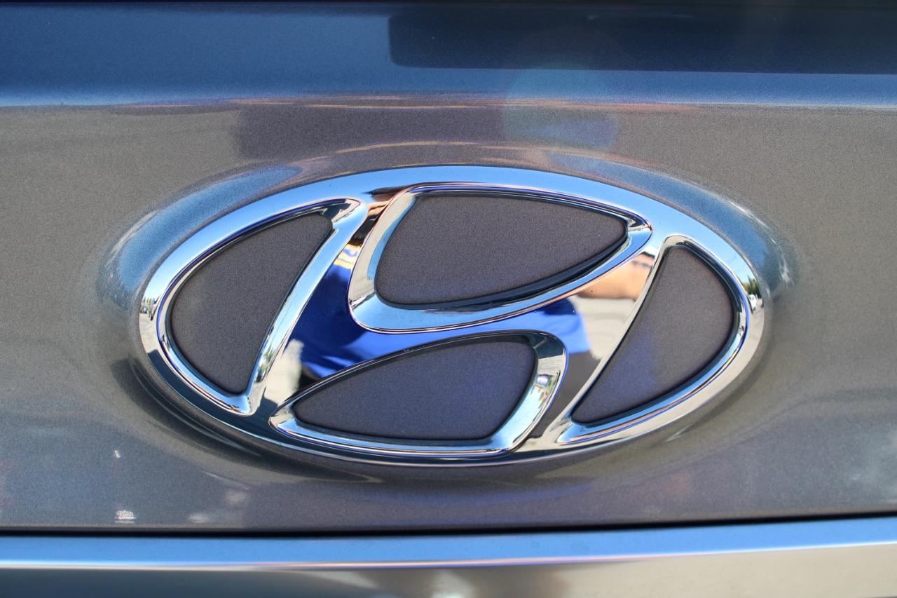 Hyundai Santa Fe Limited 2.4L Auto FWD 2019
