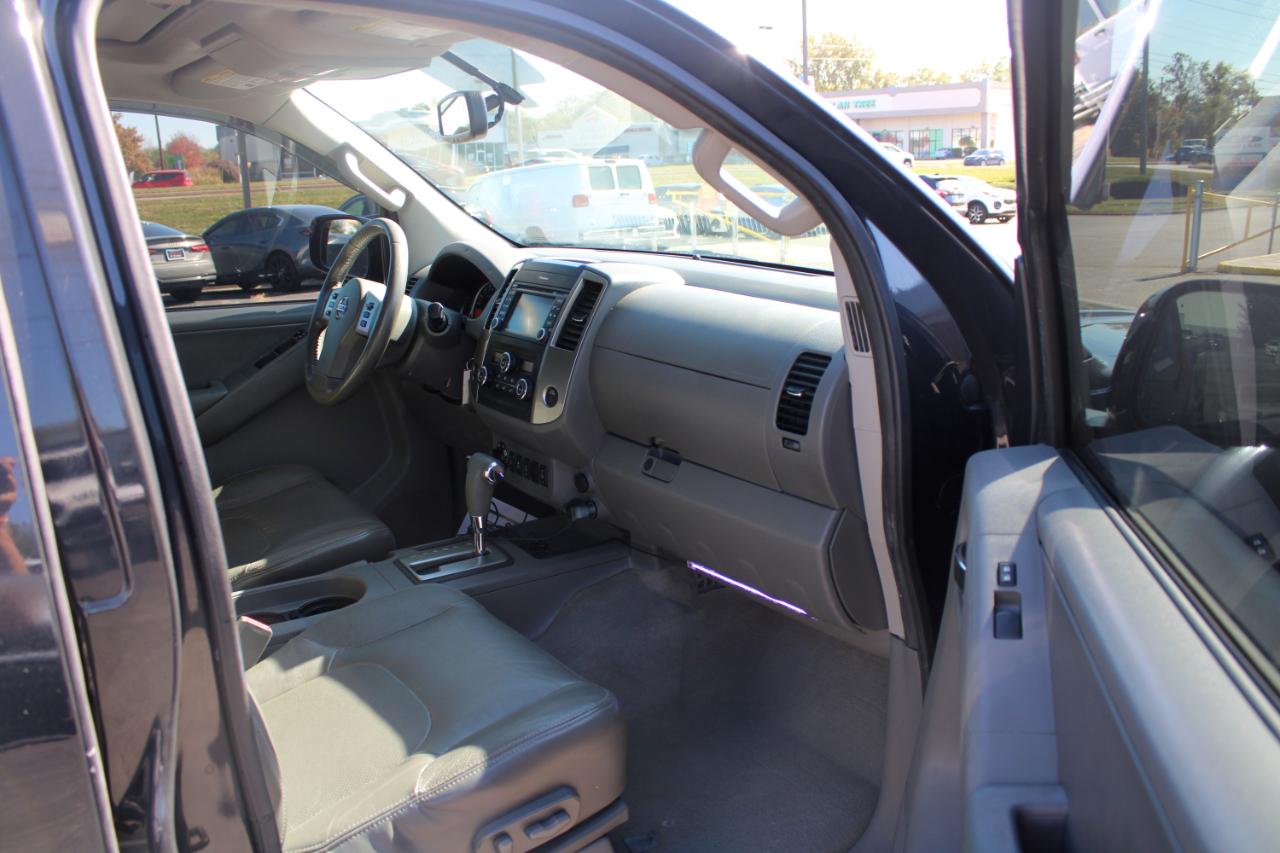 Nissan Frontier 4WD Crew Cab SWB Auto SL 2014