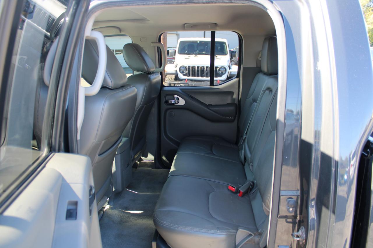 Nissan Frontier 4WD Crew Cab SWB Auto SL 2014