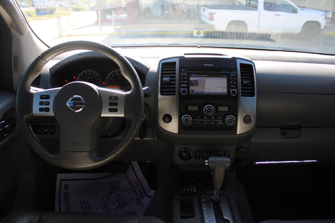 Nissan Frontier 4WD Crew Cab SWB Auto SL 2014