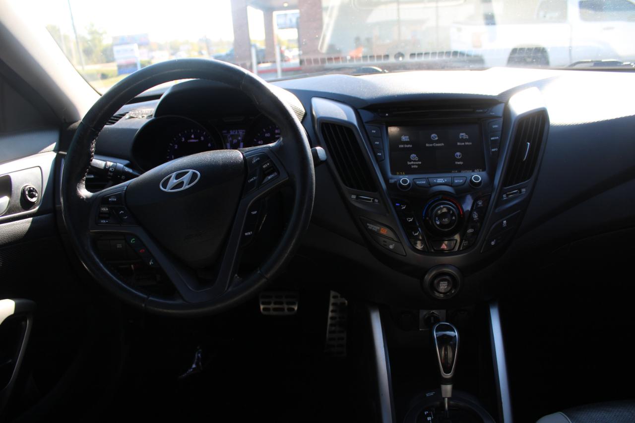 Hyundai Veloster 3dr Cpe Auto Turbo w/Black Int 2013