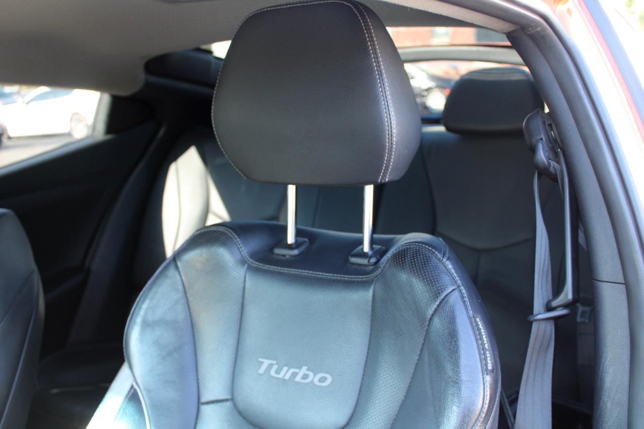 Hyundai Veloster 3dr Cpe Auto Turbo w/Black Int 2013