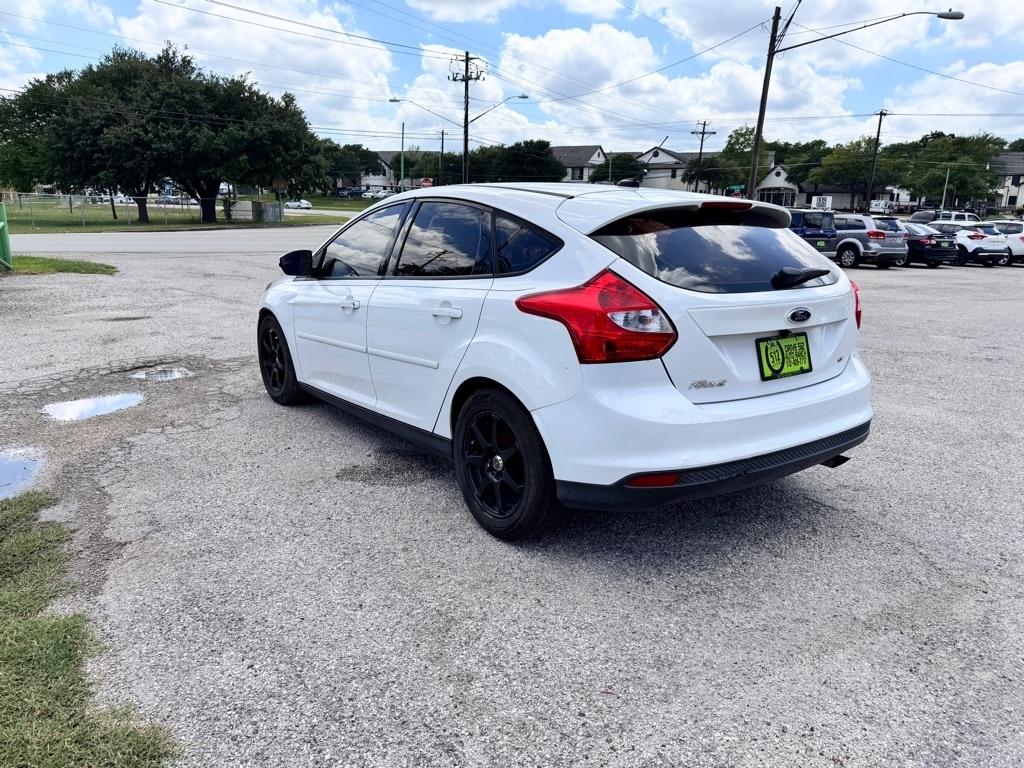 Ford Focus  2012