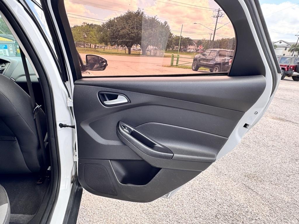 Ford Focus  2012