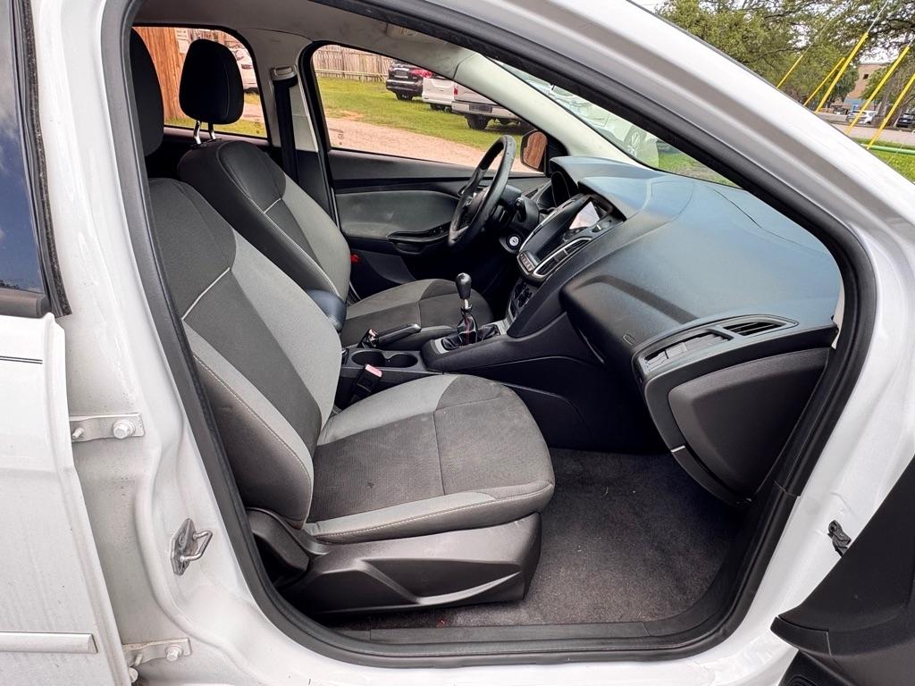 Ford Focus  2012