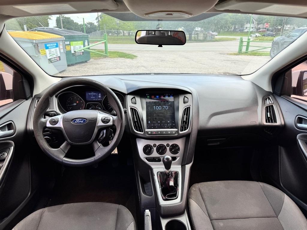 Ford Focus  2012