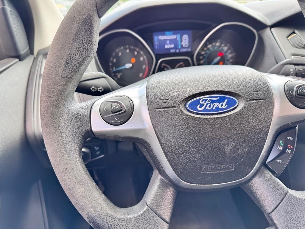 Ford Focus  2012