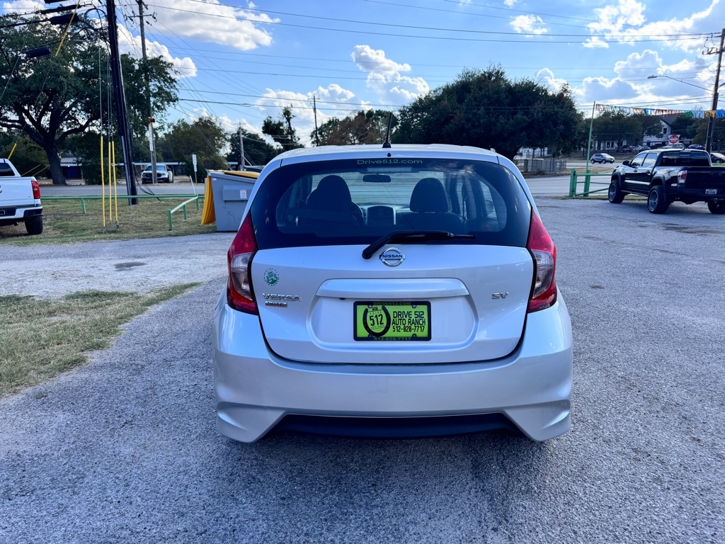 2019 Nissan Versa Note SV photo 5
