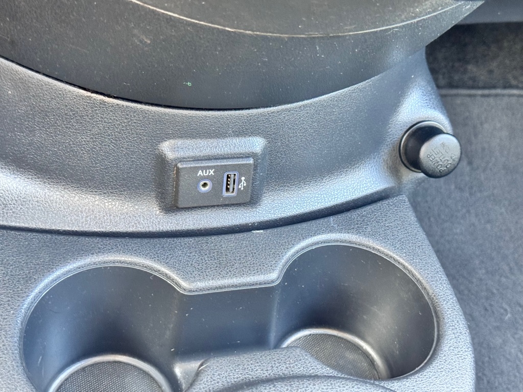 2019 Nissan Versa Note SV photo 23