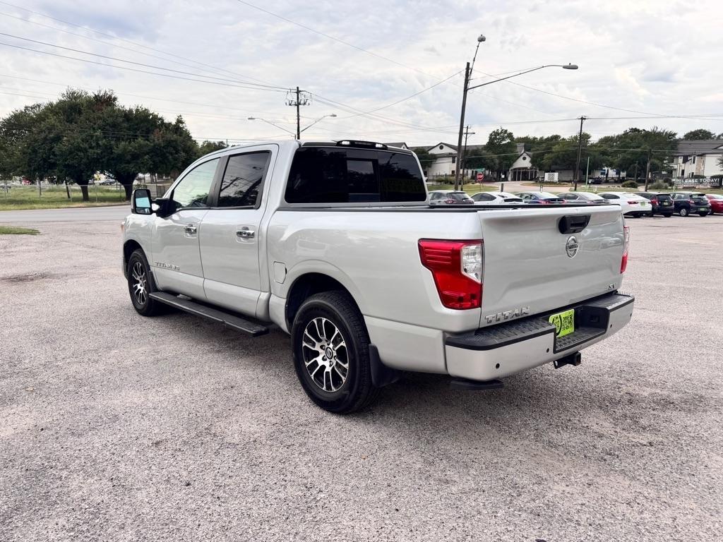 Nissan Titan  2021
