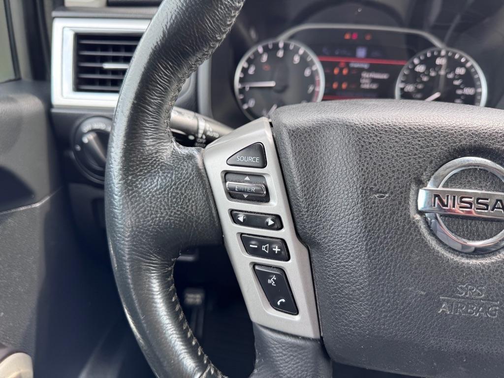Nissan Titan  2021
