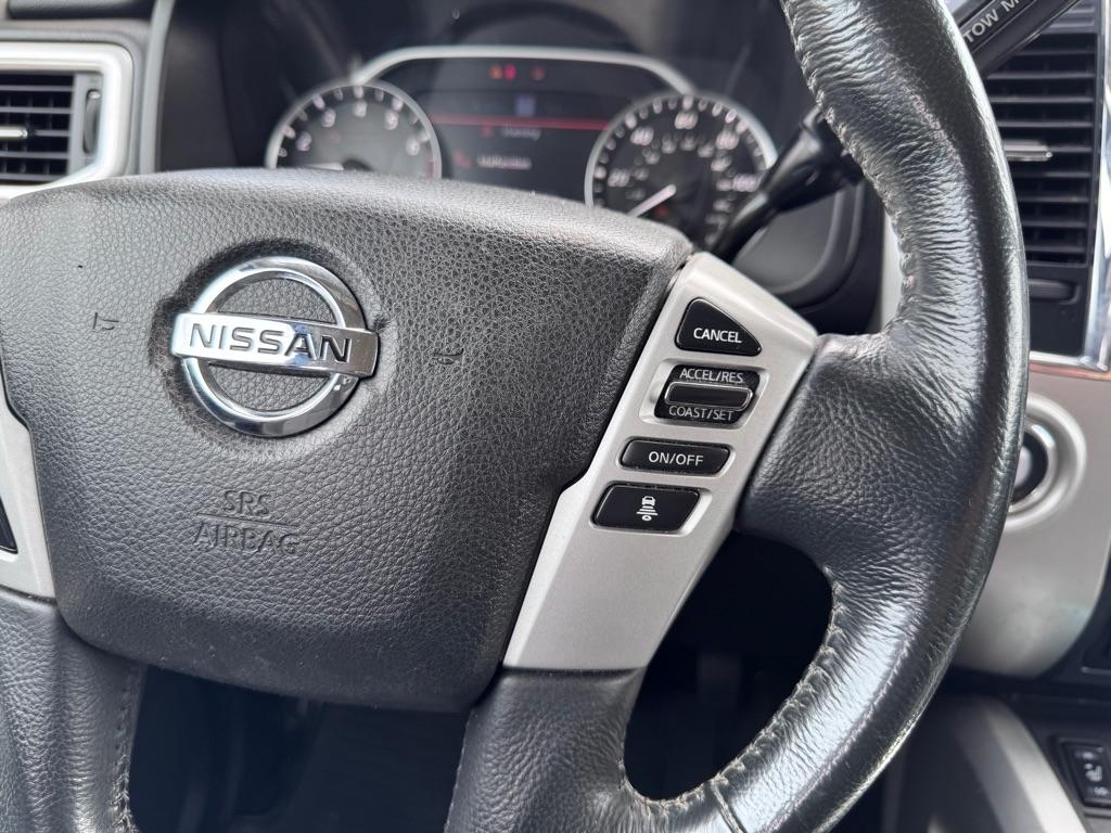 Nissan Titan  2021