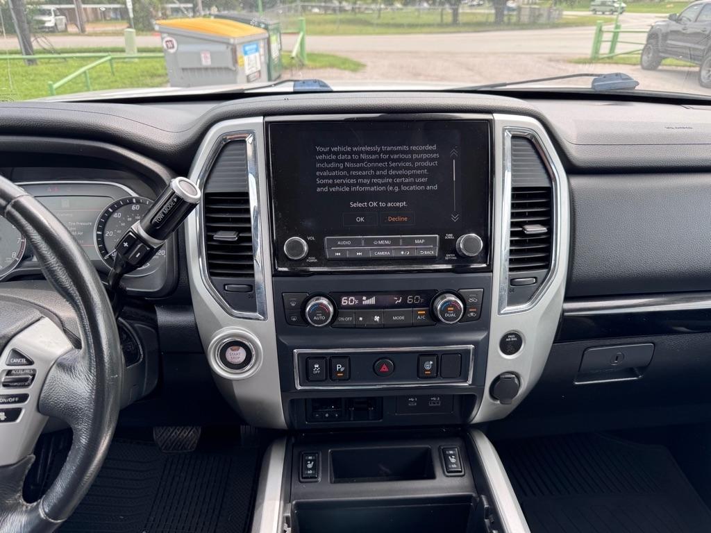 Nissan Titan  2021