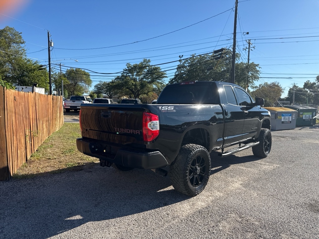 2019 Toyota Tundra Double Cab SR photo 3