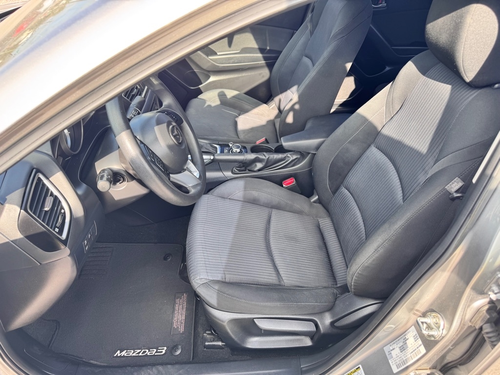 Mazda MAZDA3  2016
